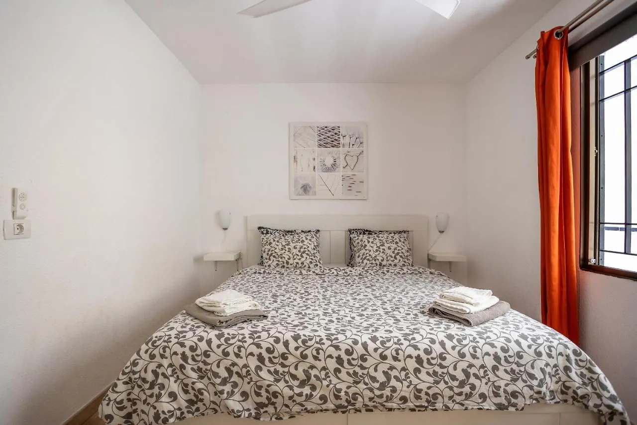 Castle Harbour Phoebe'S Flat Los Cristianos By Lovetenerife Apartment